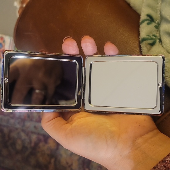 Rhinestone embellished peacock compact Makeup mirror new holiday gift - Picture 2 of 3